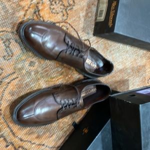 Allen Edmonds chocolate brown leather split toe blucher